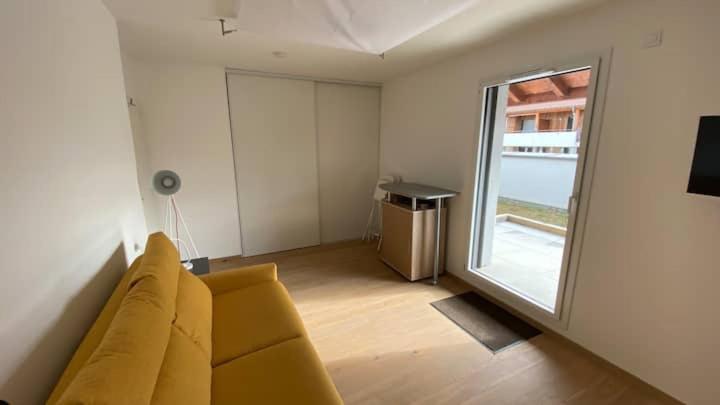 Magnifique Studio Avec Terrasse Et Garage Apartment Chens-sur-Leman Exterior photo